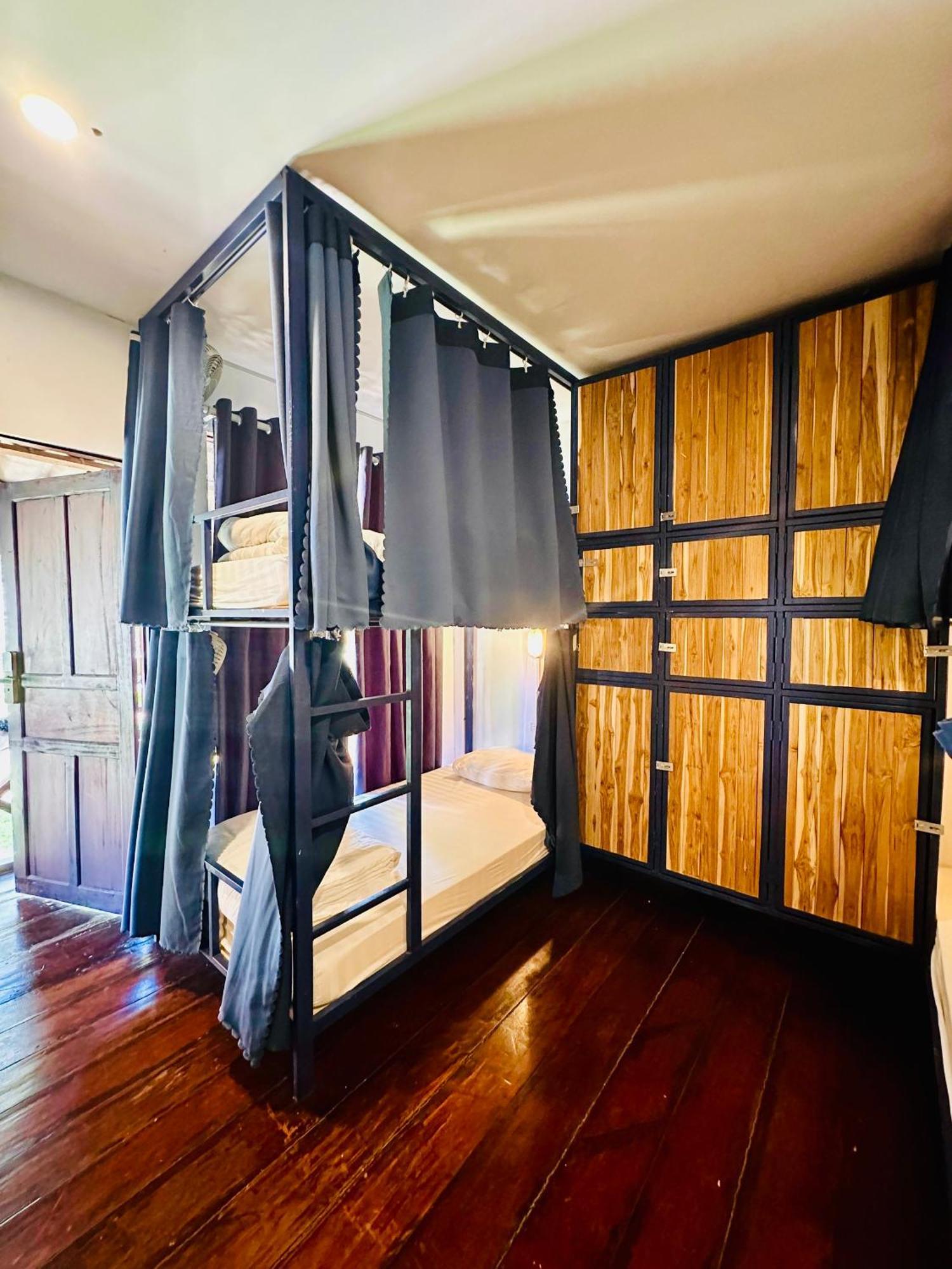 The Jam Hostel Luang Prabang Exterior photo